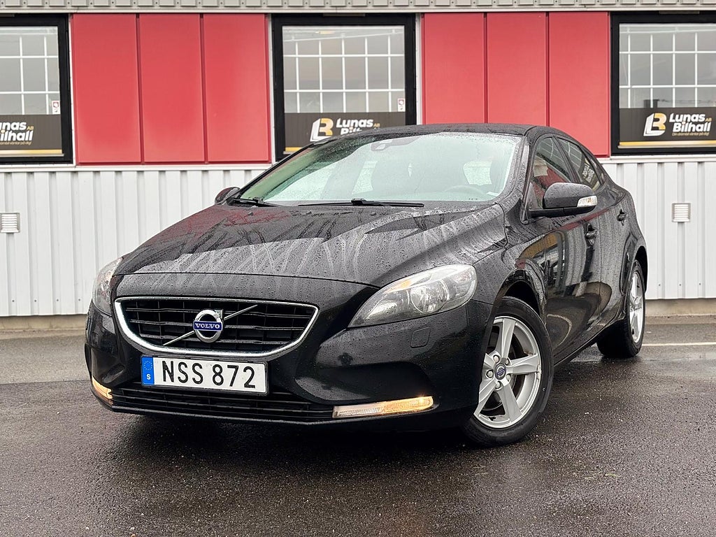 Volvo V40 T2 Geartronic Your Kinetic Euro 6/Kamrem är bytt/3 Bruk