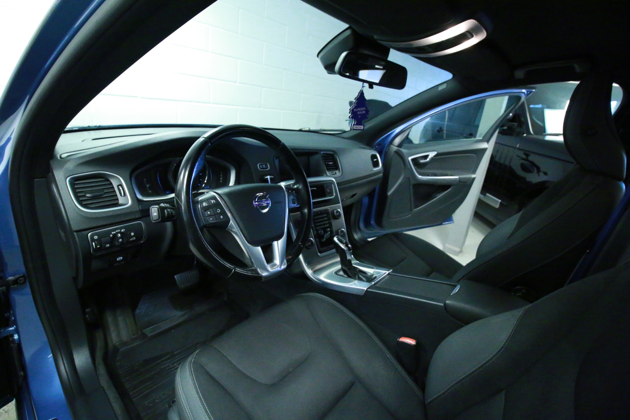 Volvo V60 2014, kuva 7/40