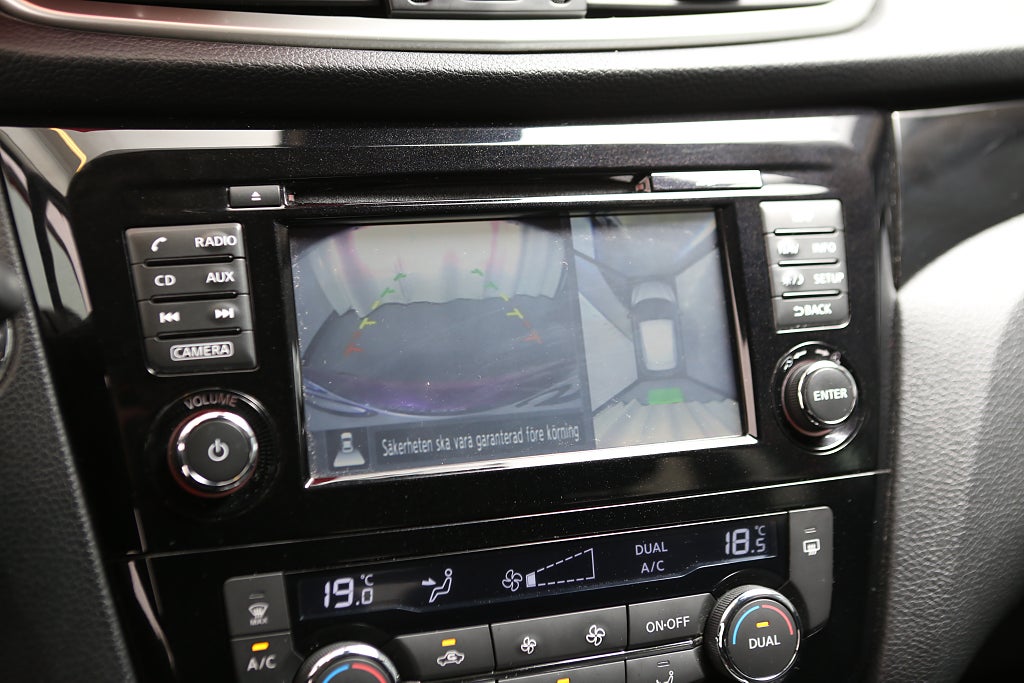 Nissan Qashqai 1,2 DIG-T XTRONIC-CVT 360° Navi Panorama 2016