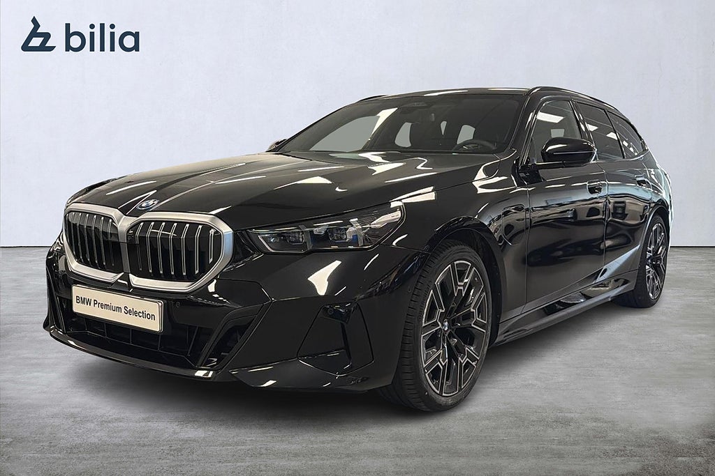 BMW 530e xDrive Touring  | B&W | Drag | Aktiv farth. | 360 