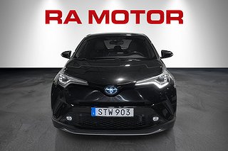 SUV Toyota C-HR 2 av 24