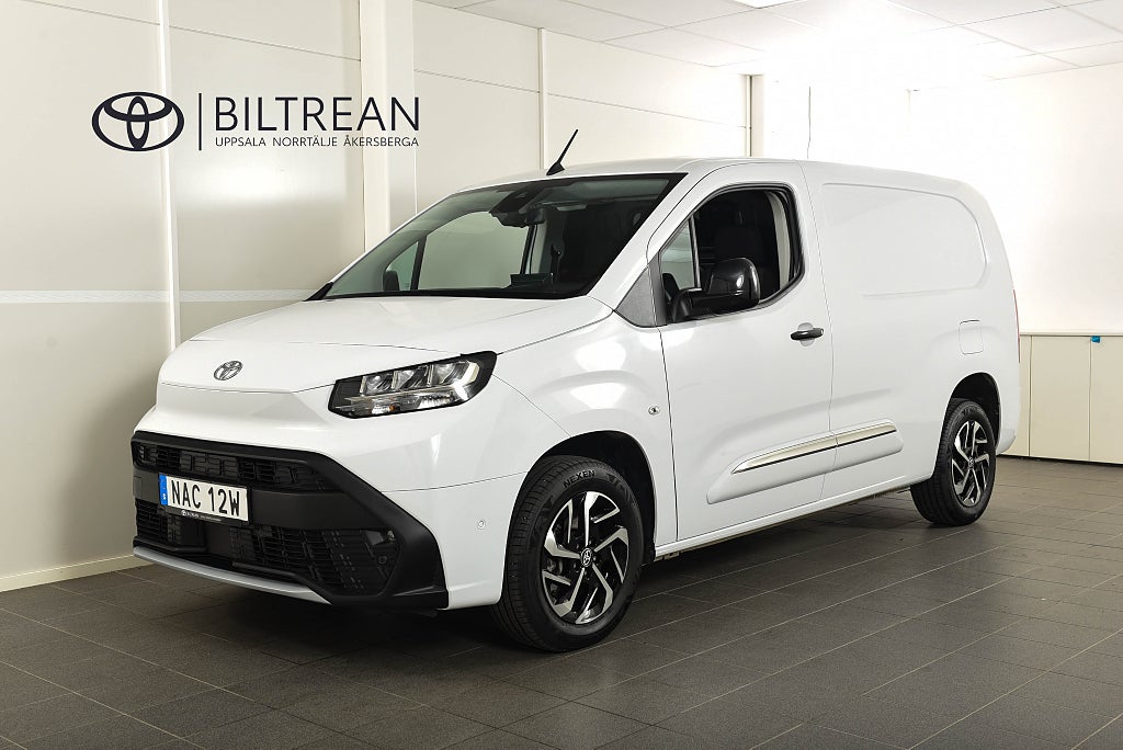 Toyota ProAce City Long 1.5 MOMS Dragkrok 360-kamera D-Värm Navi