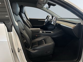Tesla Model Y Long Range AWD S&V/Dragkrok/Premium ljud/Autopilot/MOMS