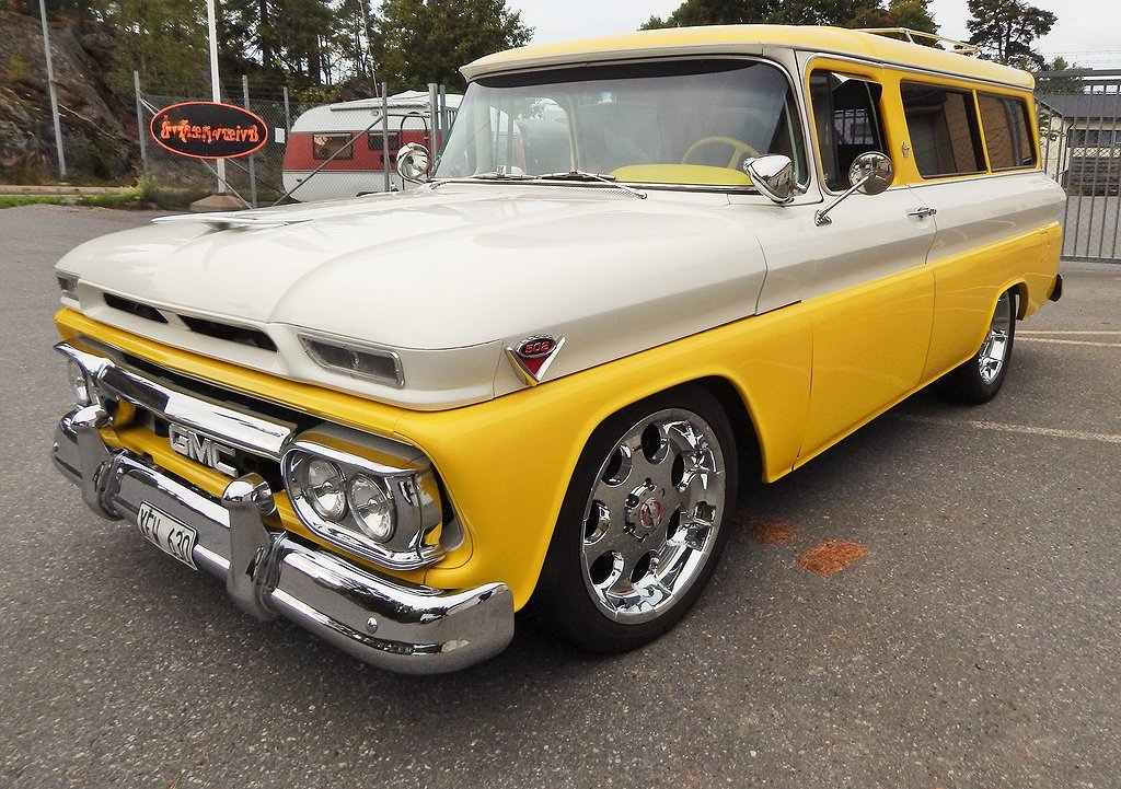 GMC Suburban 502 Mkt Påkostad 20" HÖSTPRIS 