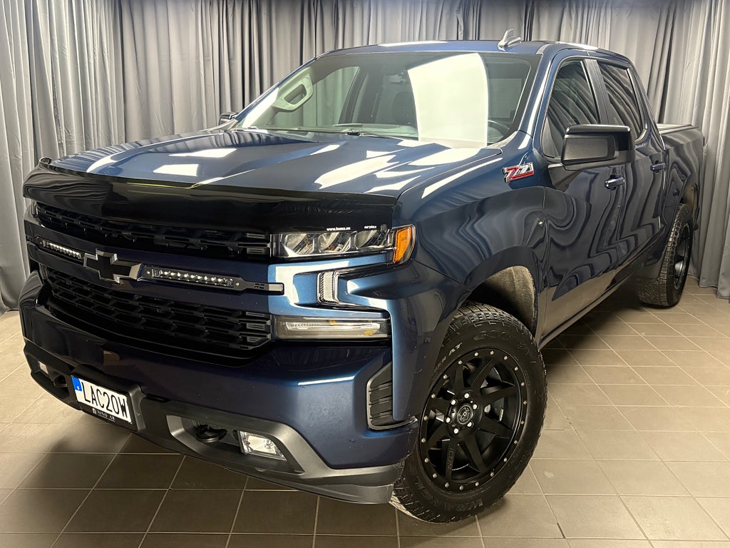 Chevrolet Silverado 1500 Crew Cab | 5,3 V8 | RST | Rough country