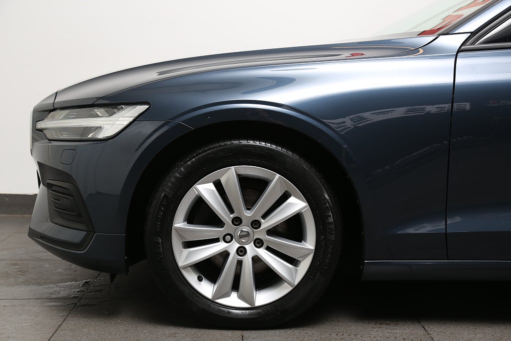 Volvo V60 D3 150hk Momentum Edition Aut Navi VOC Drag 2019
