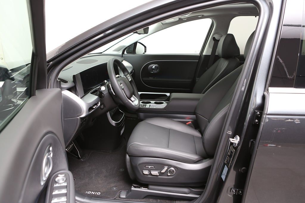 Hyundai IONIQ 9 6-sits AWD 110kWh Perf Calligraphy | fd. demobil