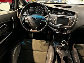 Kia Pro_Cee´d GT 1.6 Mvärm Kamera Psens GPS Pano S/V-hjul