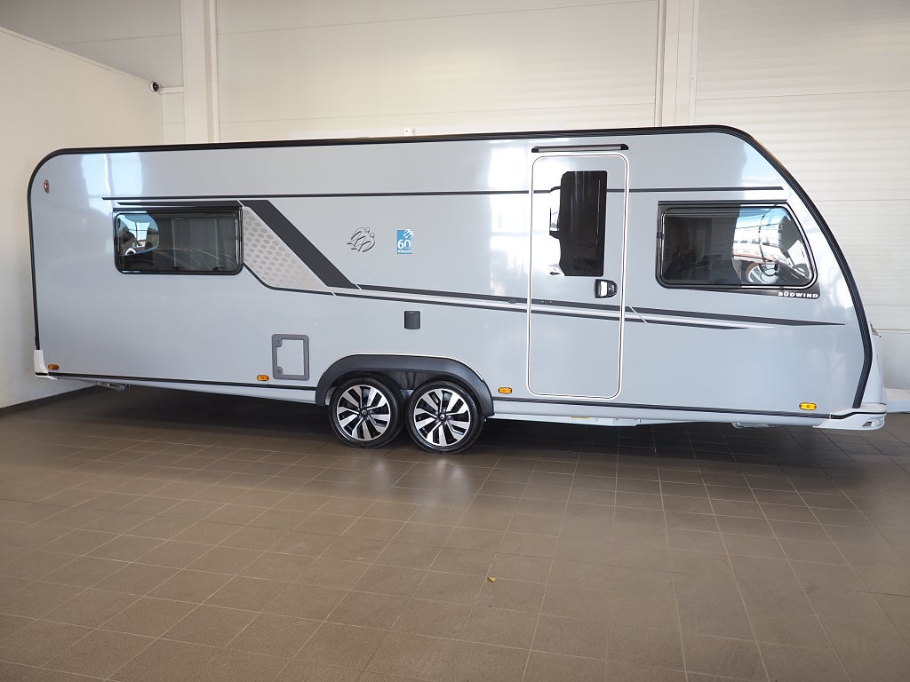 Knaus Südwind 650 UX 60 Year Mässerbjudande 2559:-/mån I ALDE I Queenb