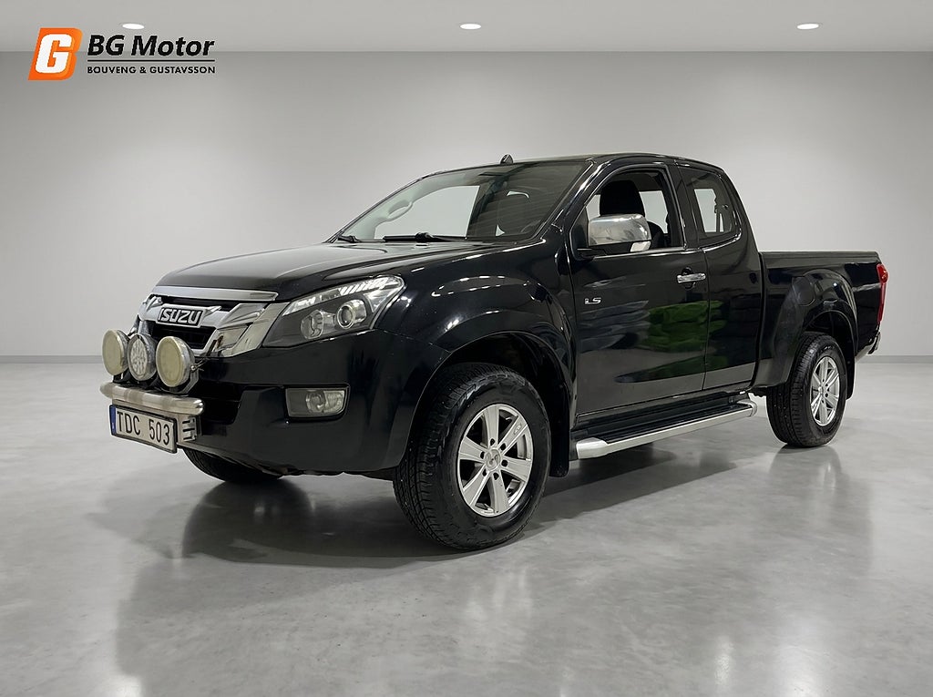 Isuzu D-max Space Cab 2.5 163HK 4WD Drag/Värmare/Bluetooth