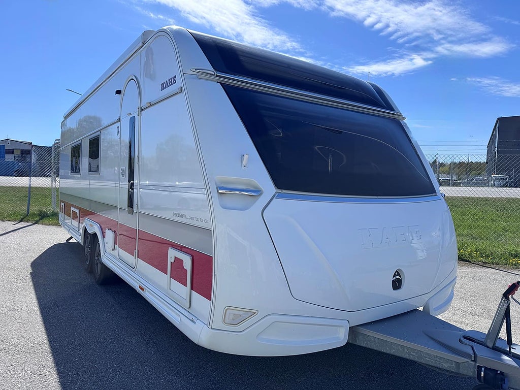 Kabe ROYAL 740 TDL FK KS Ac, Mover, Backkamera, Boxmarkis, Skinnkläds