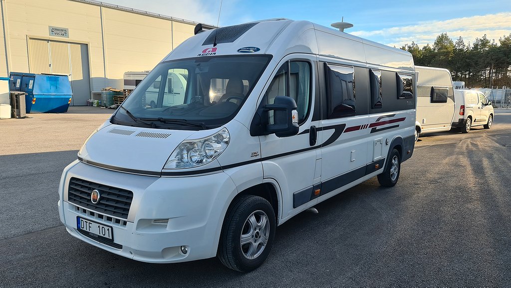 Adria Twin SLX *Långbädd *Solcell *8800 mil *NY ADRESS*