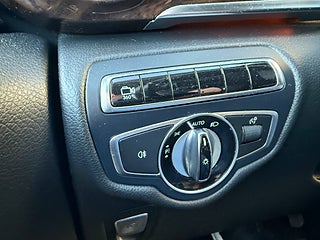 Minibuss Mercedes-Benz V 12 av 23