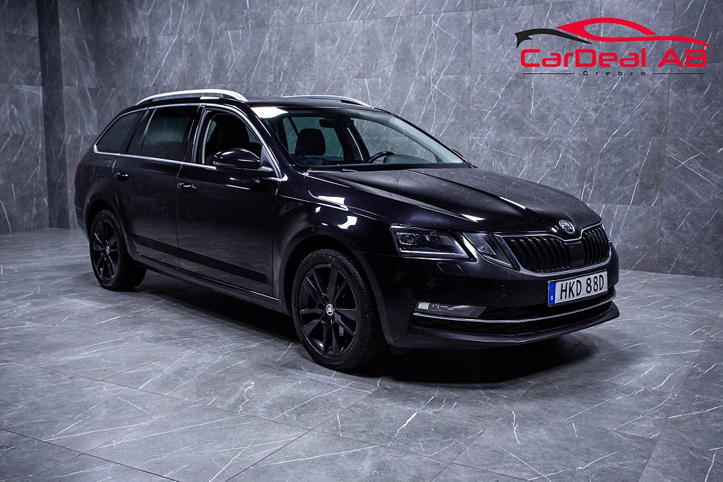 Skoda Octavia Kombi 2.0 TDI 4x4 M-Värmare Kamera CarPlay Canton Drag