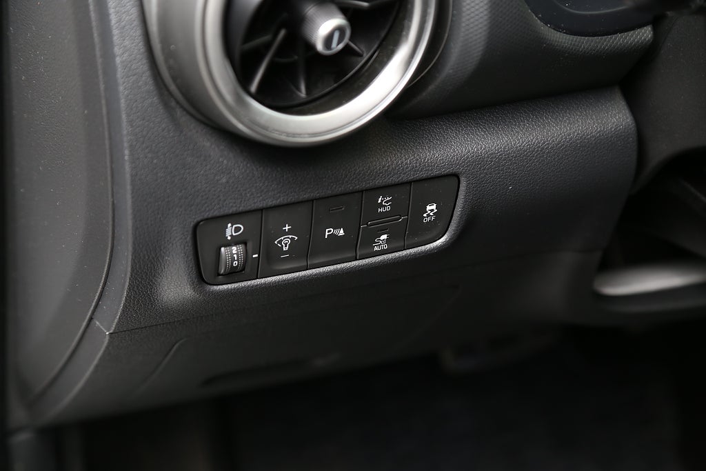 Hyundai Kona 39.2 kWh Advanced Skinn Krell HuD Leasbar