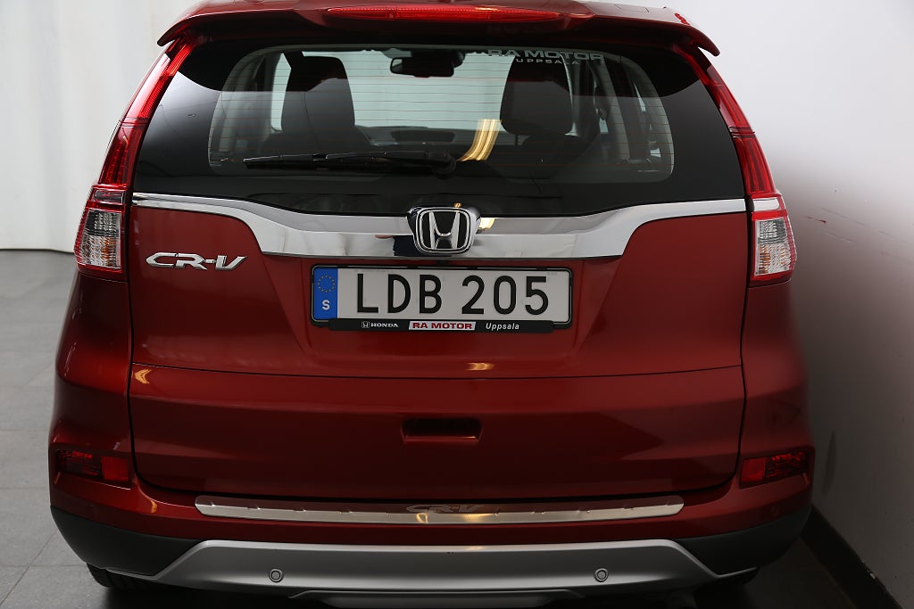 Honda CR-V 2,0 i-VTEC 4WD Elegance Plus 1ägare Drag 3917mil 2015