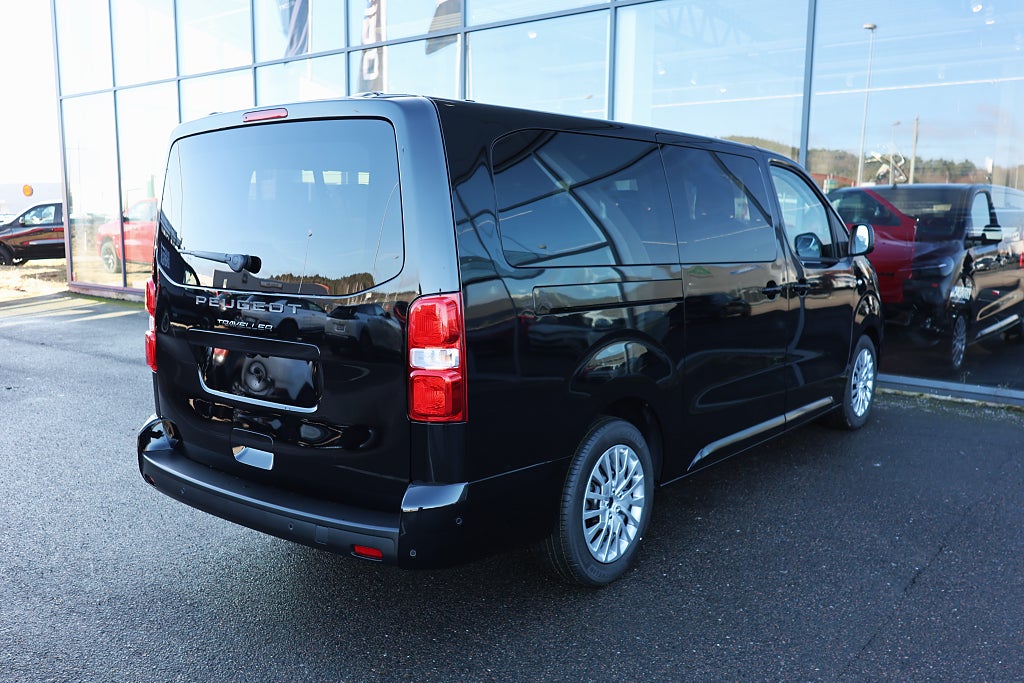 Peugeot Traveller Active BlueHDi 180hk Automat 9-sits