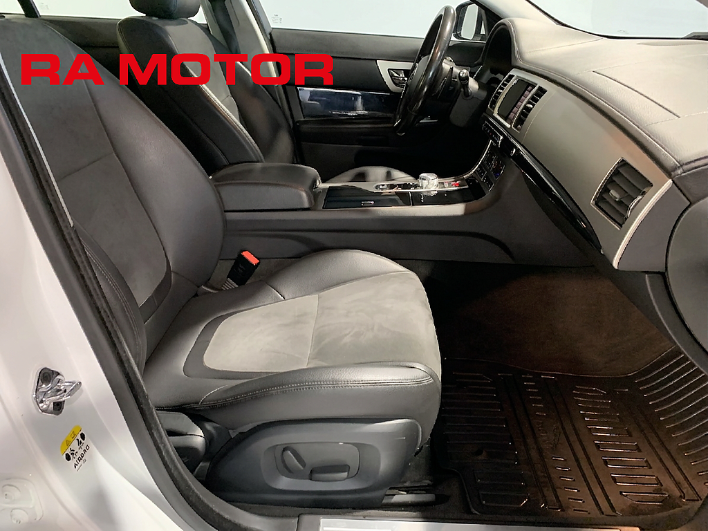 Jaguar XF 2.2 TDi4 | Kamera | Comfort Edi | Keyless | Navi 2015