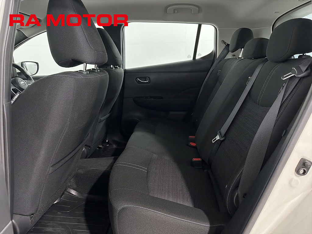 Nissan Leaf 40 kWh 150hk Acenta | Backkamera | Rattvärme | 2023