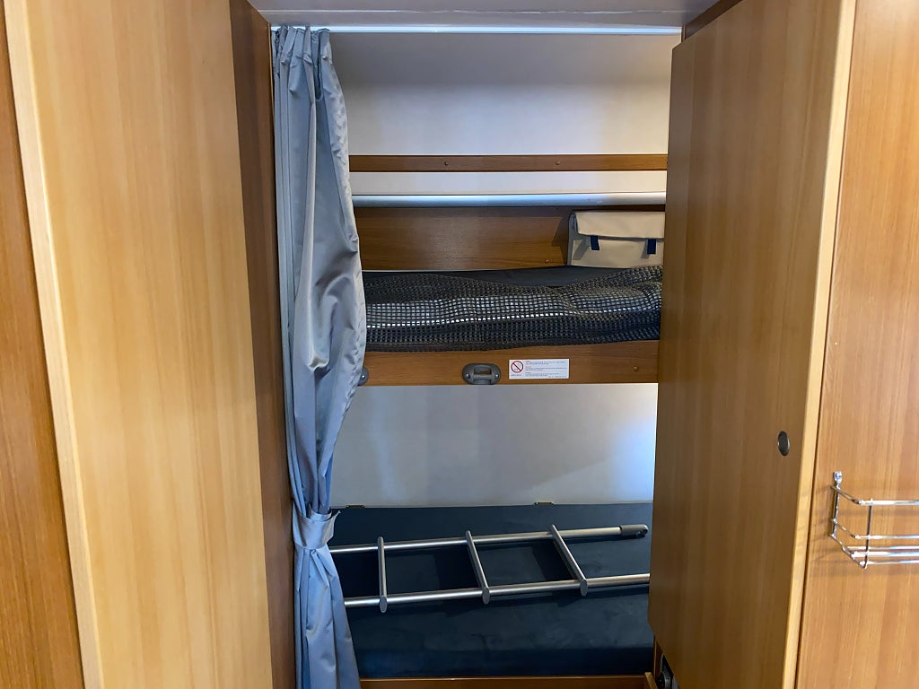 Carado A 241 / Solcell / B-körkort / Barnkammare / Cykelställ  - Carado