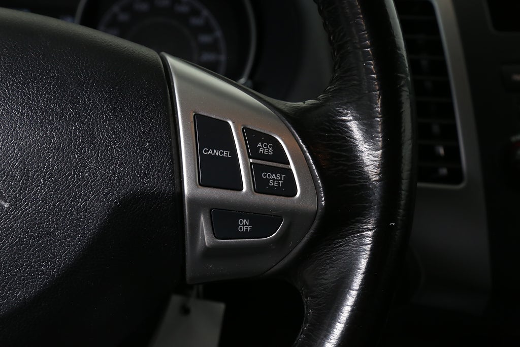 Mitsubishi Outlander 2,4 MIVEC 170hk Comfort AWD 5-Sits 2011