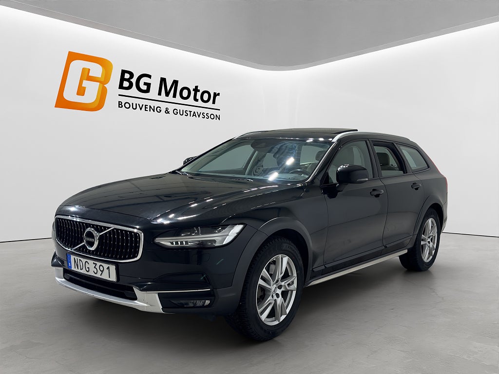 Volvo V90 Cross Country D4 AWD 190hk Aut Inscription Pro Värmare/Pano/Skinn
