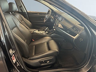 BMW 520d xDrive Touring S&V-hjul/Drag/Skinn/HiFi/Rattvärme – bild 10