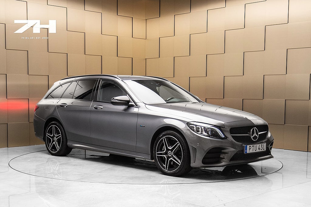 Mercedes-Benz C 300 T de AMG Night / Drag / B.Kam / Värmare / Multibeam