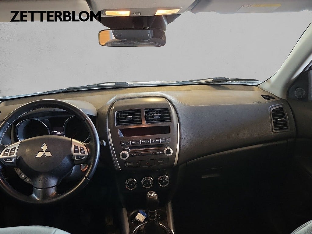 Kombi Mitsubishi ASX 10 av 13