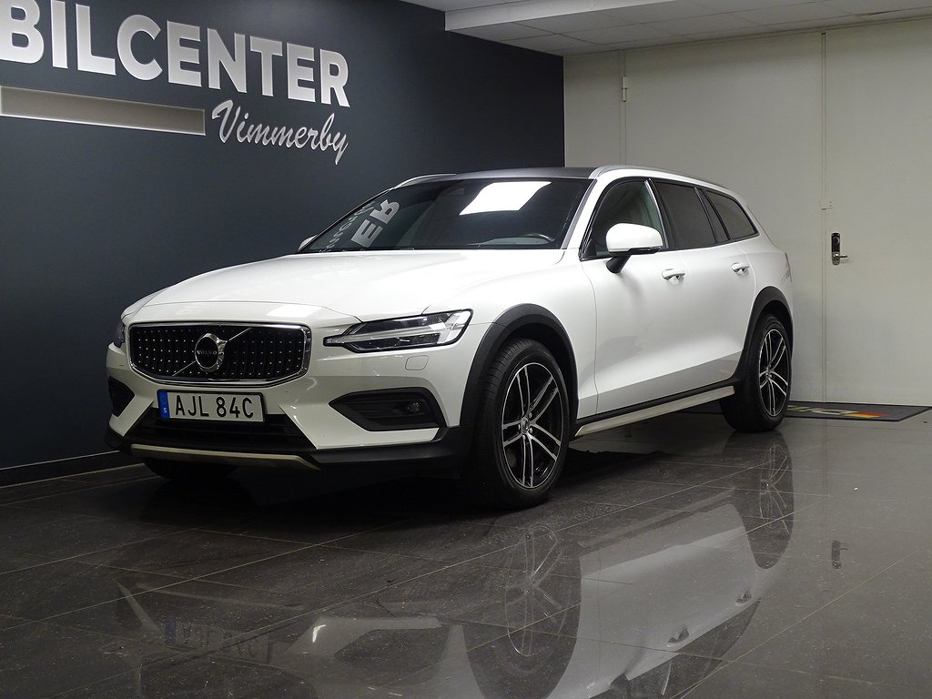 Volvo V60 Cross Country B4 AWD Geartronic Drag Skinn