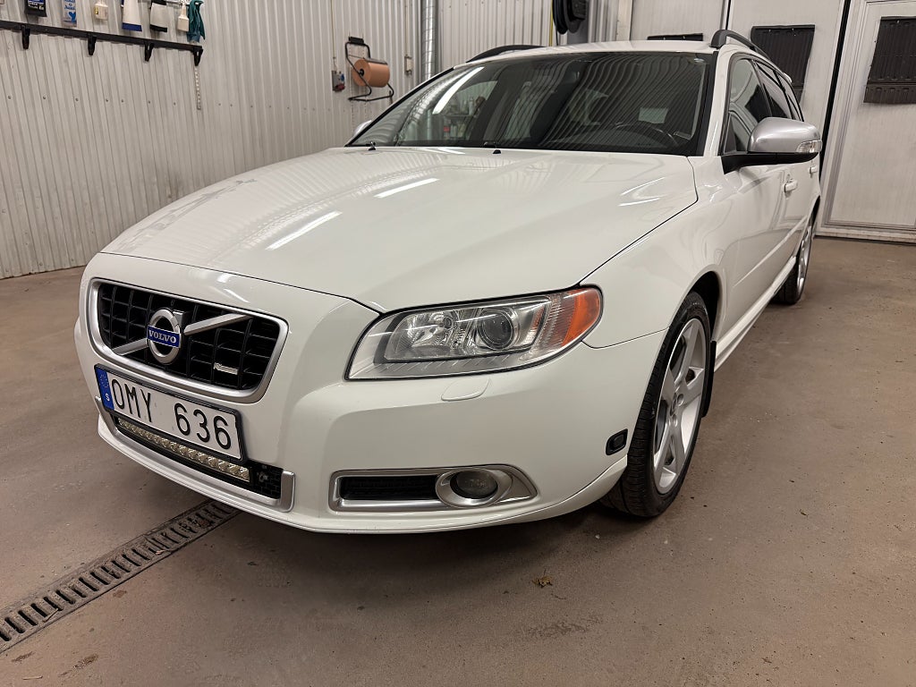 Volvo V70 2.5T 2.5 FT R-Design