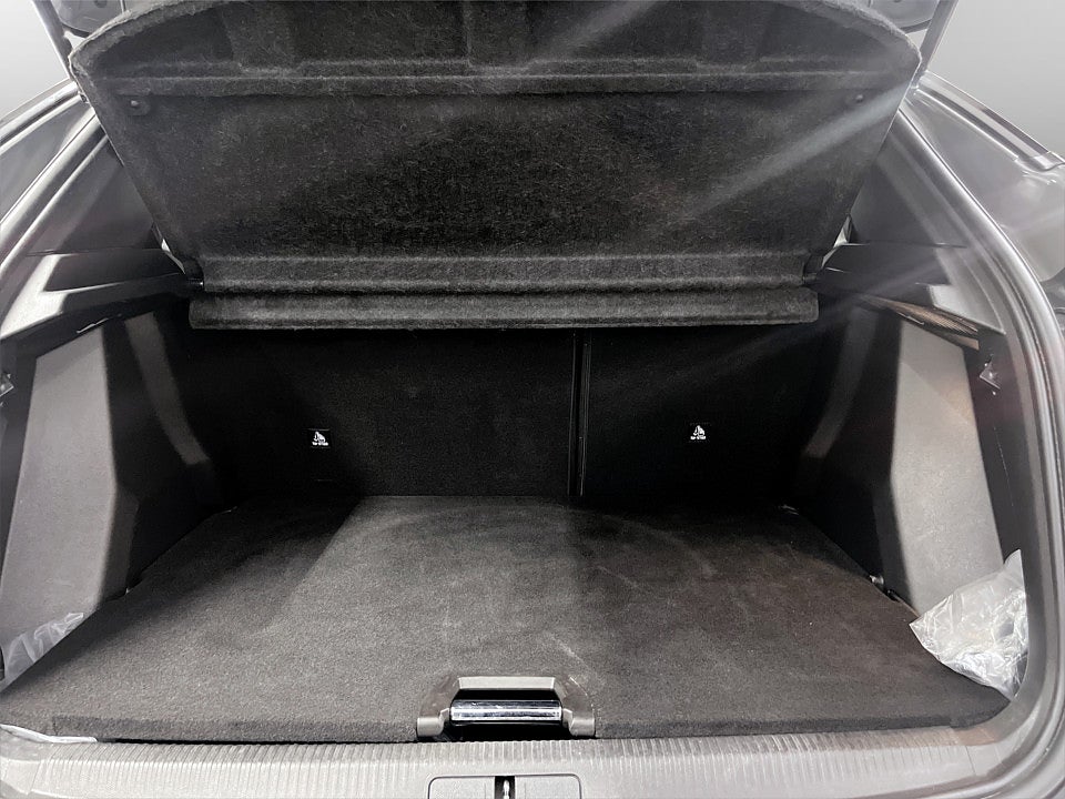 Bild på Peugeot 2008 GT 1.2 PT 130hk Aut - B-KAMERA, CARPLAY