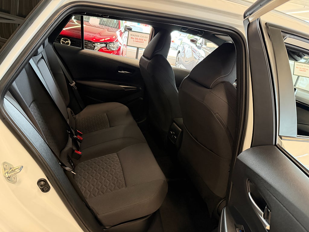 Suzuki Swace Hybrid 1.8 VVT-i E-CVT 122 hk Endast 3737 mil