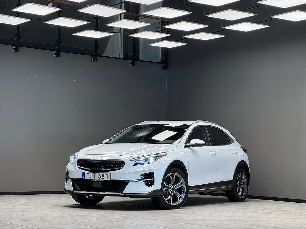 Kia Xceed Plug-in Hybrid DCT / Backkamera / Navi / Rattvärme