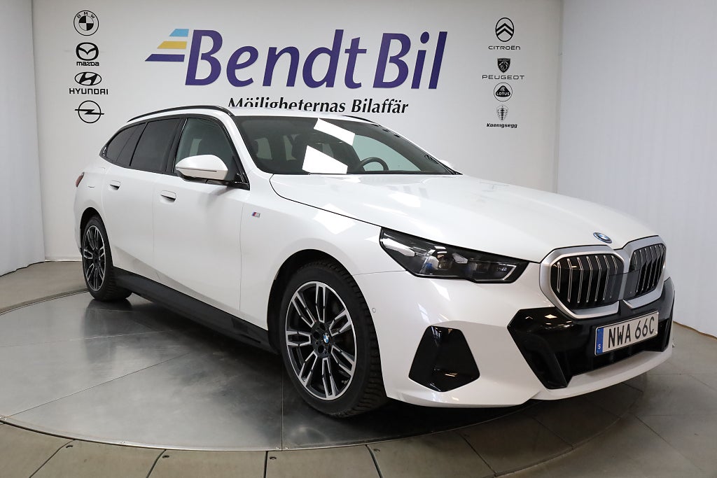 BMW 530e xDrive Touring | M Sport | Innovation | El-stol | 2,99%