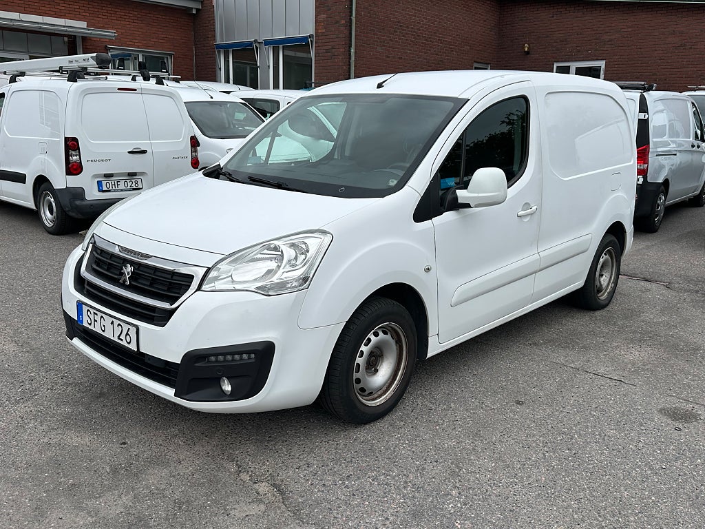Peugeot Partner Skåpbil 1.6 BlueHDi EGS Euro 6 / Moms / Leasebar