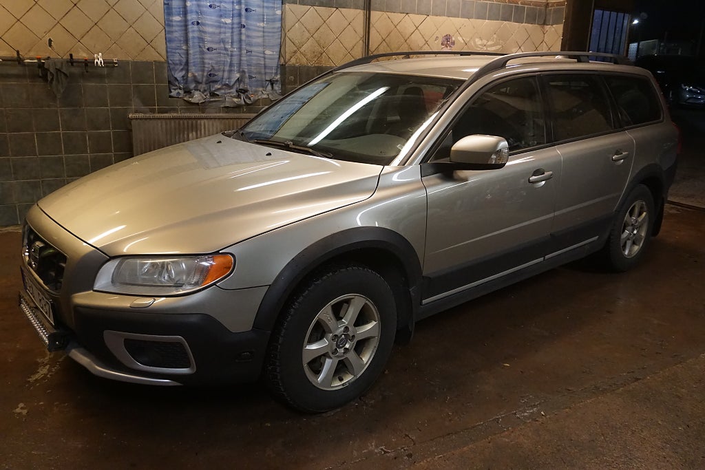 Volvo XC70 D5 AWD Aut Kinetic Drag M-Värmare