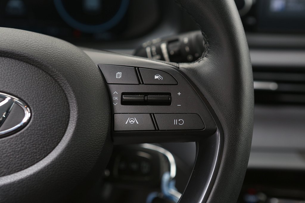 Hyundai i20 1,0 T-GDI 100hk Essential Aut 5D Motorvärmare 2022