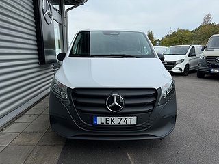 Transportbil - Skåp Mercedes-Benz Vito 2 av 20