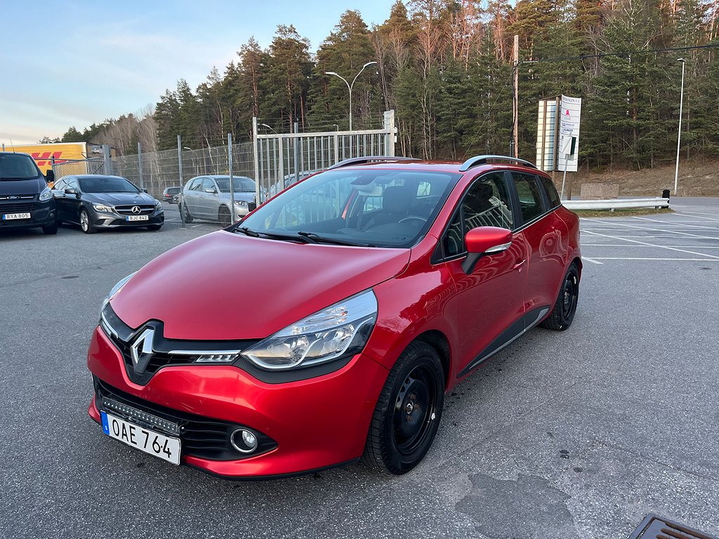 Renault Clio Sport Tourer 0.9 TCe 90hk Kamera Navi Nyservad 