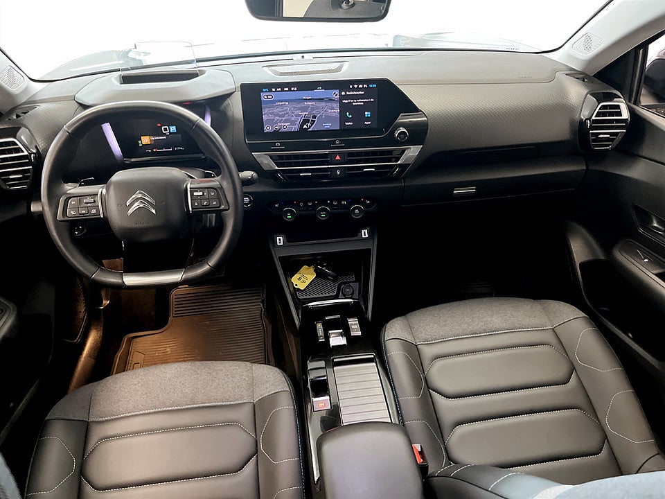 Bild på Citroën C4-X Shine 1.2 PT 130hk Aut B-KAMERA CARPLAY