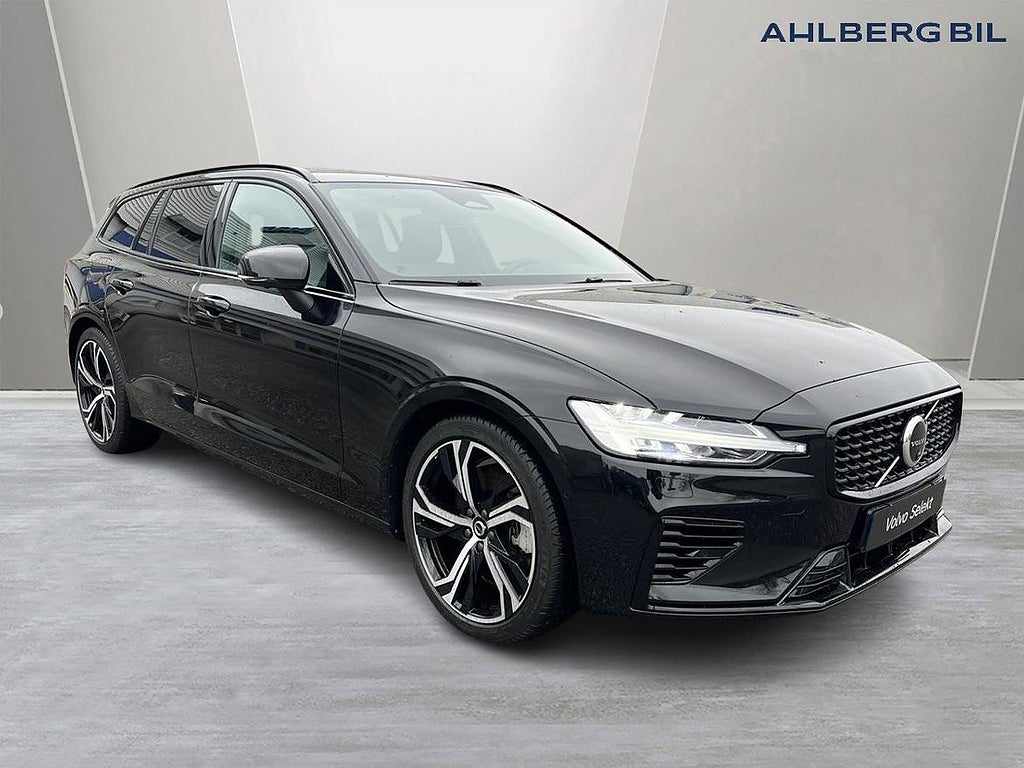 Volvo V60 T6 Ultra Dark, Klimatpaket, Dragkrok Halvautomatisk, Parkeringsk