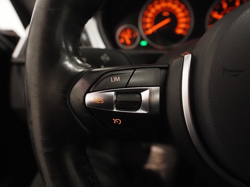 BMW 318 d 150hk Touring Steptronic Sport line  | Navi | Drag | 2017