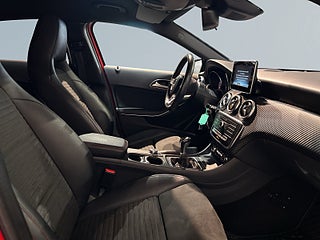 Mercedes-Benz A 180 AMG Line Kamkedja Motorvärmare Psens S/V-hjul – bild 10