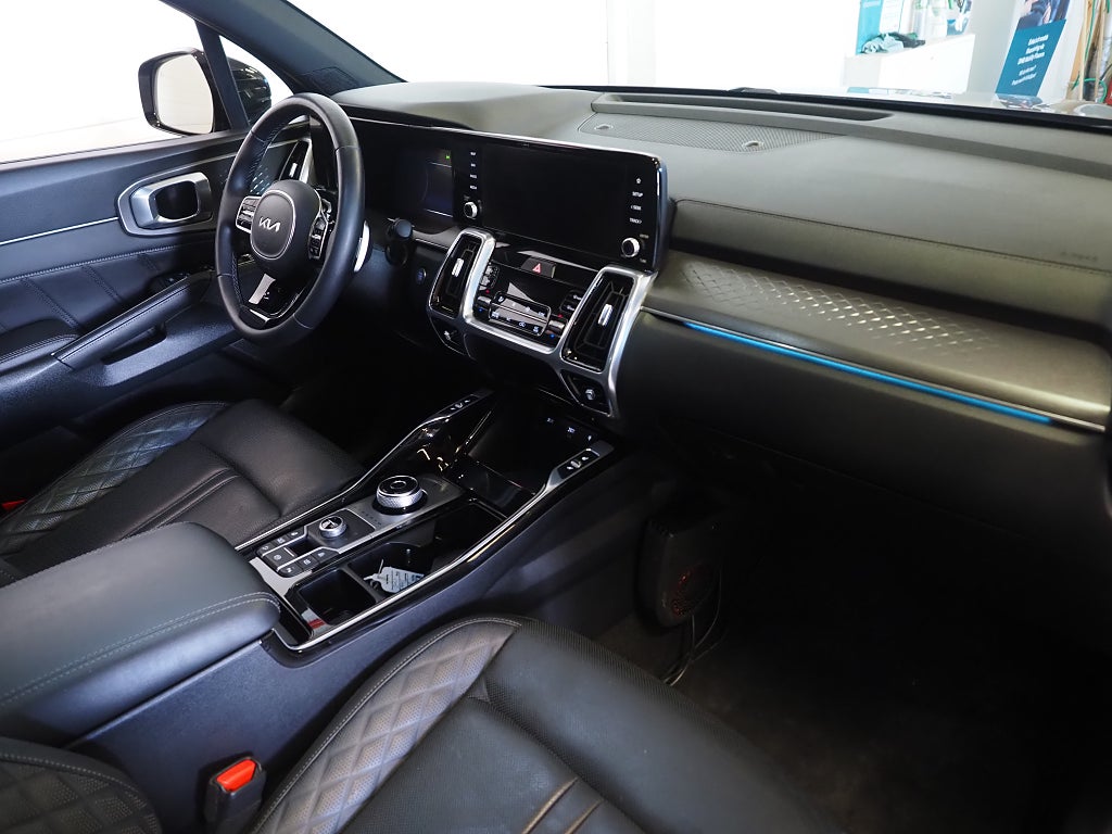 Kia Sorento PHEV 265hk Black Edition | Pano | Skinn | 7-sits | 360° 2023