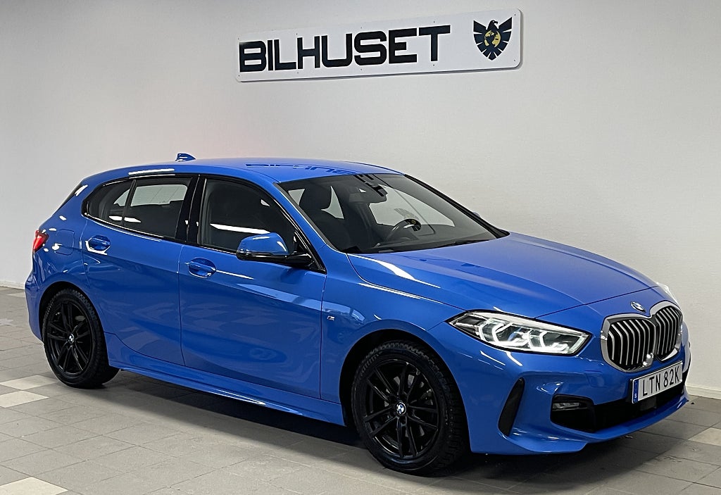 BMW 118I  M-SPORT B-KAMERA HIFI LED 136Hk