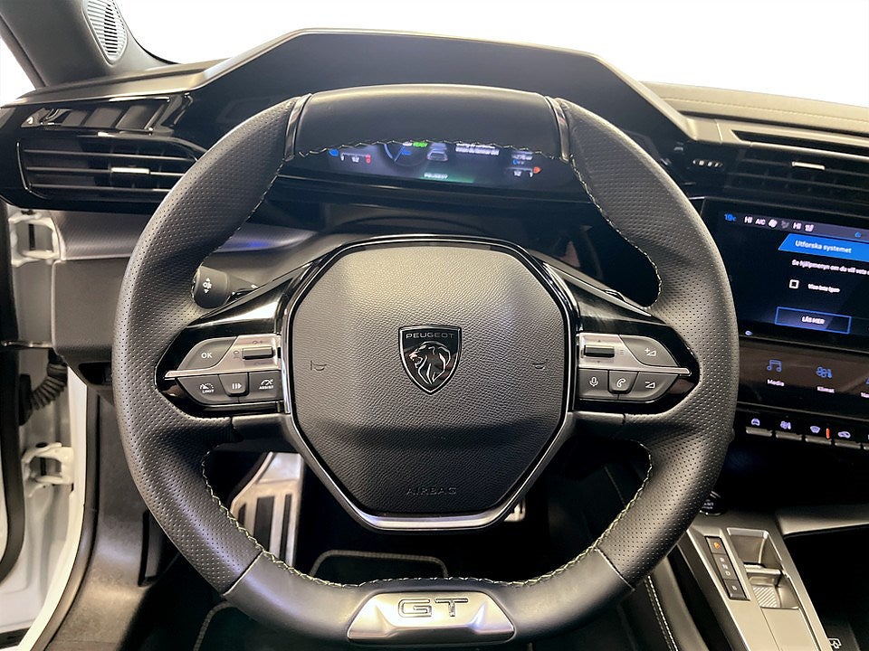 Bild på Peugeot 408 GT PHEV 225hk Aut - B-KAMERA, CARPLAY