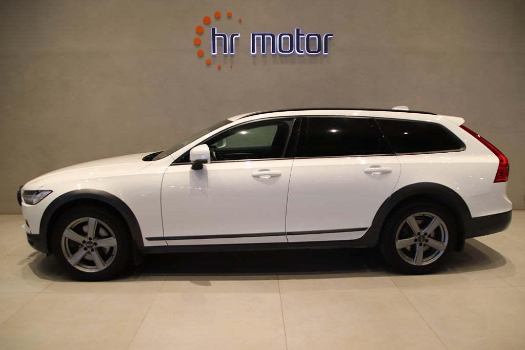 Volvo V90 Cross Country D4 AWD KINETIC / Extraljus / SoV
