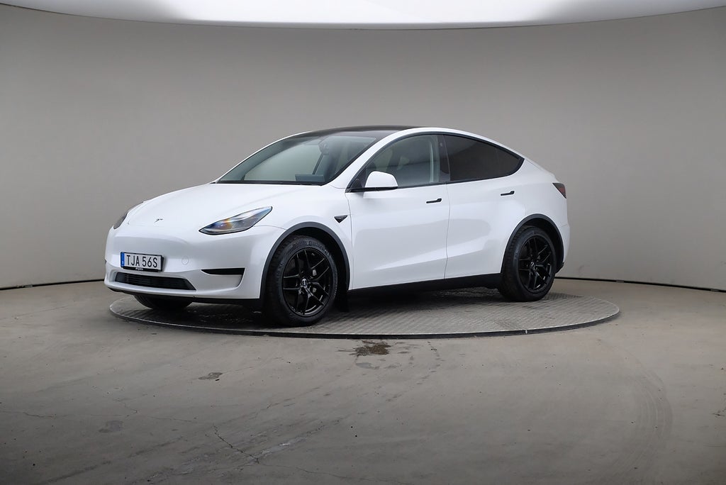 Tesla Model Y Standard Range 299hk RWD Drag
