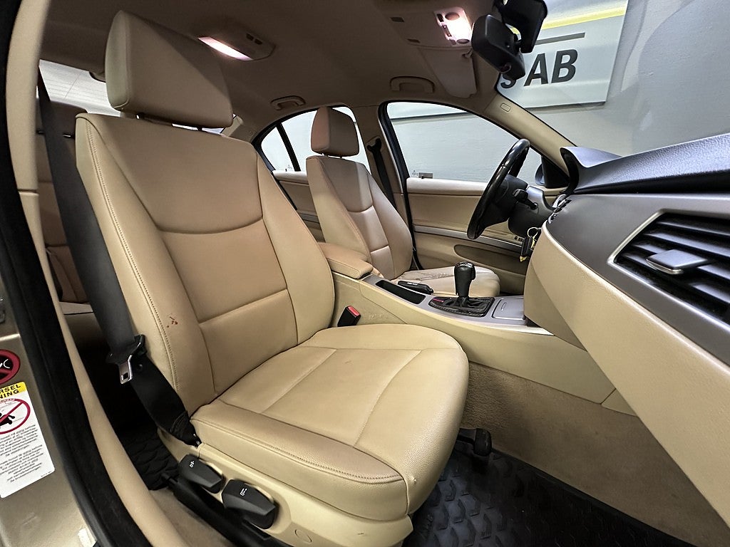 BMW 320D Sedan Advantage Fullservice | Nybesiktad | Skinn